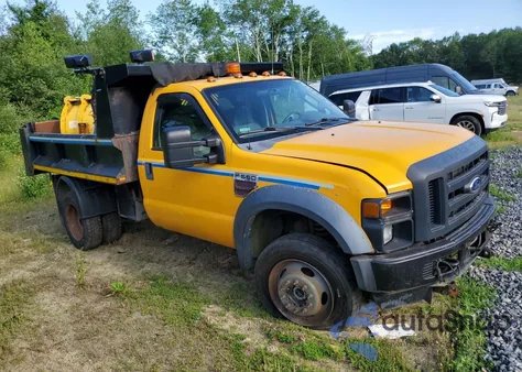 2009 Ford F550 Super Duty из США, поврежденный, VIN 1FDAF57R99EA10008